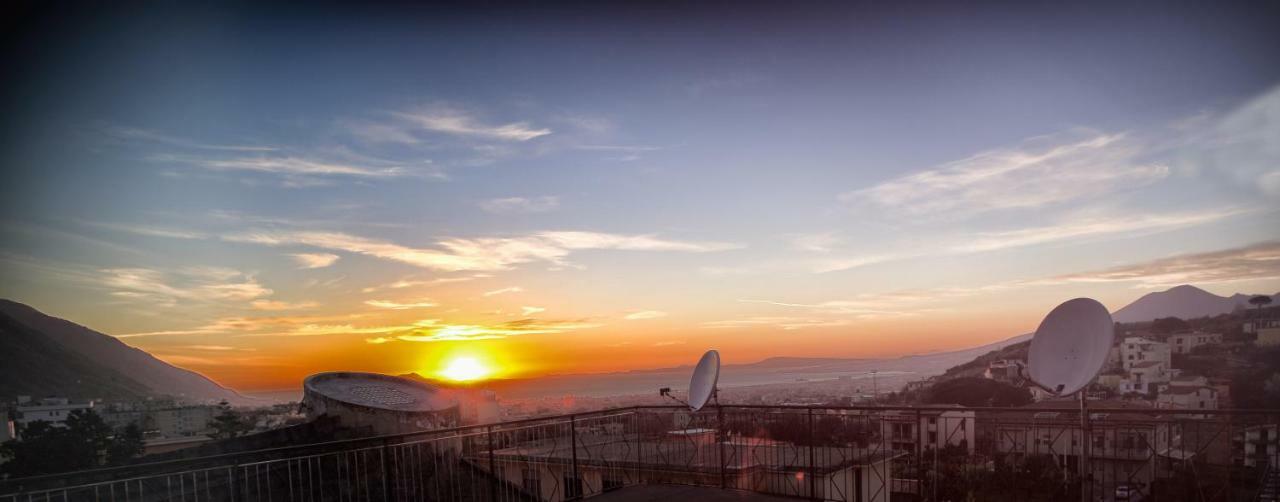 Luxury View Apartment Casola di Napoli Buitenkant foto